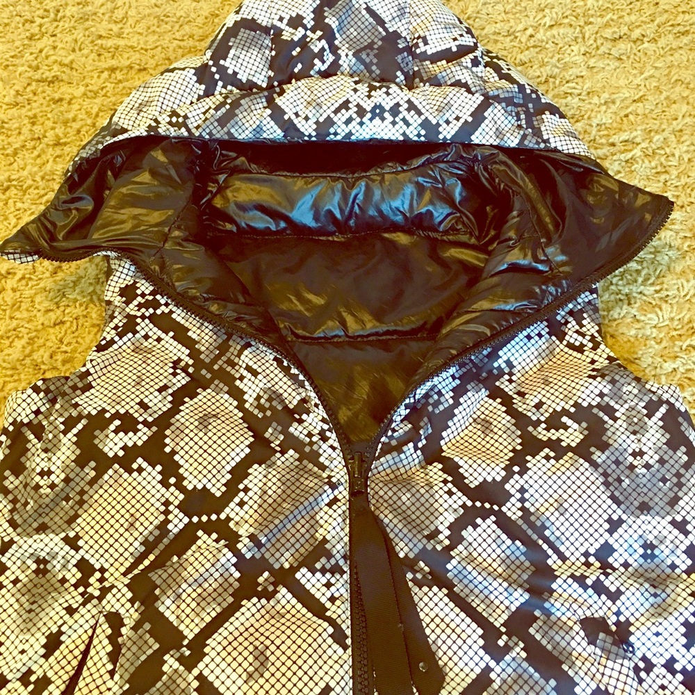 Lululemon Reversible Vest